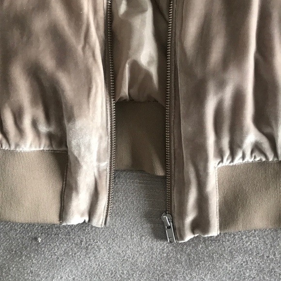 SOLD Madewell velvet bomber jacket - Picture 5 of 6